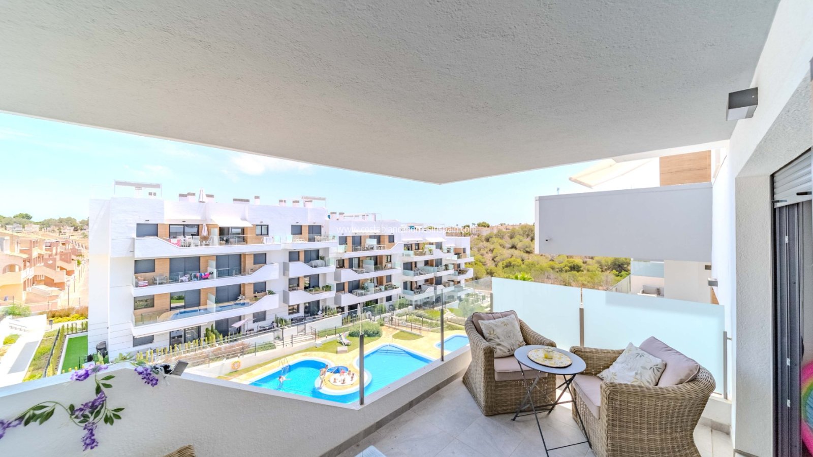 Resale - Apartment - Villamartin