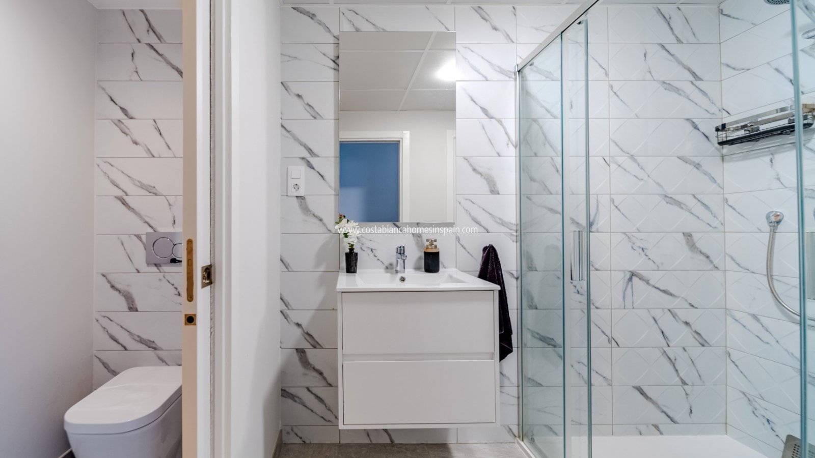 Resale - Apartment - Villamartin