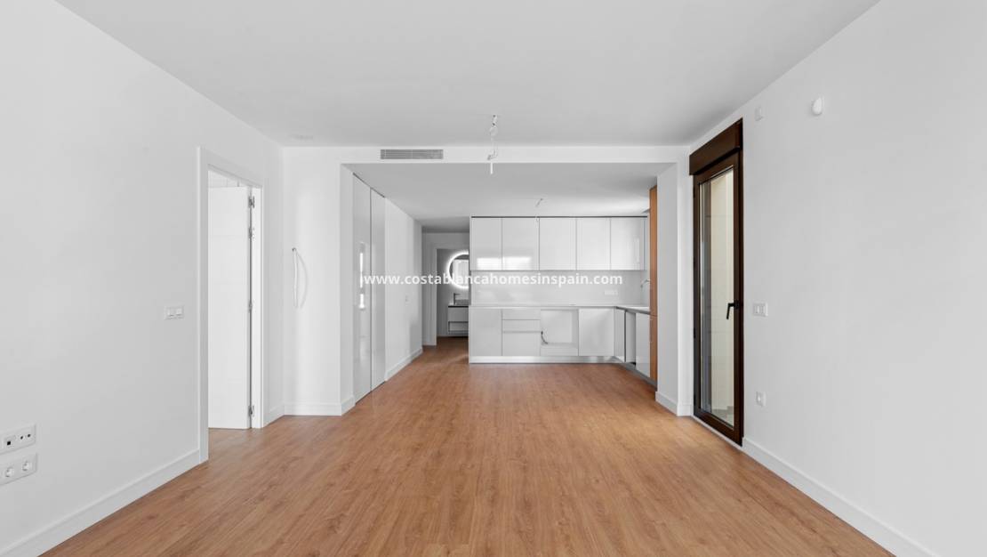 Resale - Apartment - Villamartin