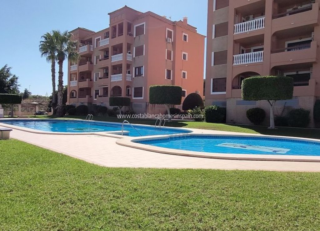 Resale - Apartment - Villamartin