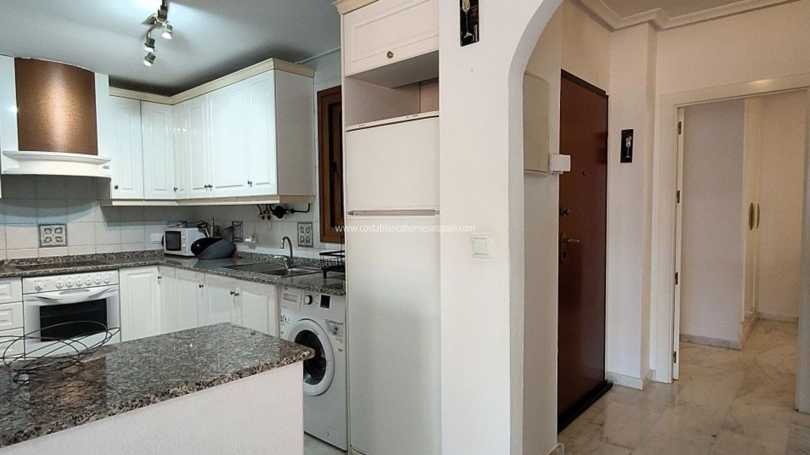 Resale - Apartment - Villamartin