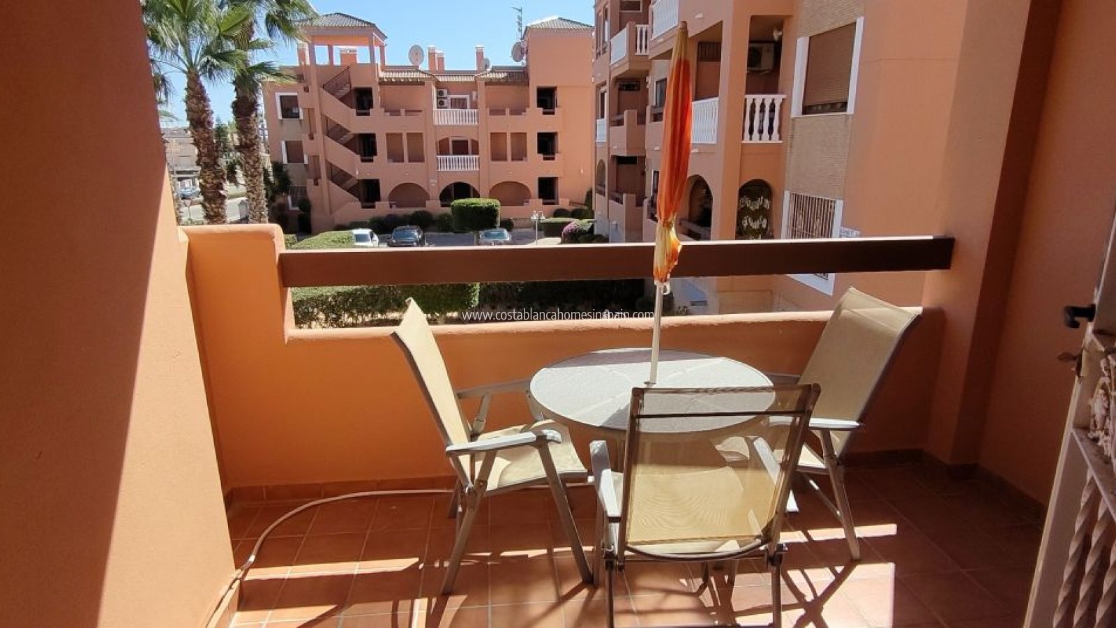 Resale - Apartment - Villamartin