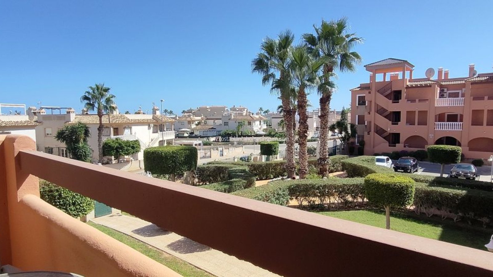 Resale - Apartment - Villamartin