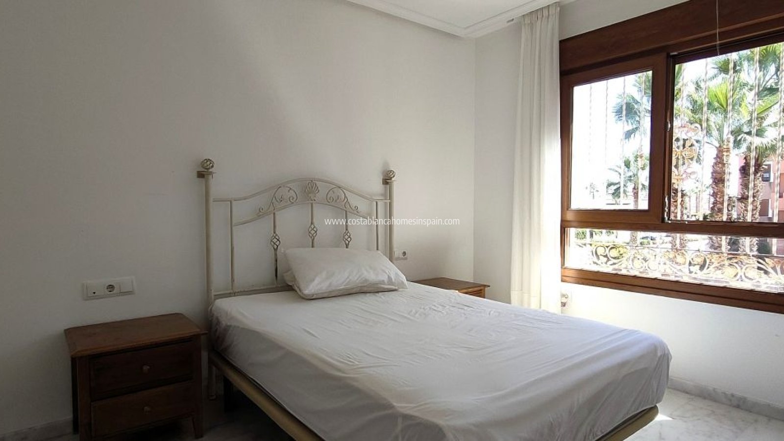 Resale - Apartment - Villamartin