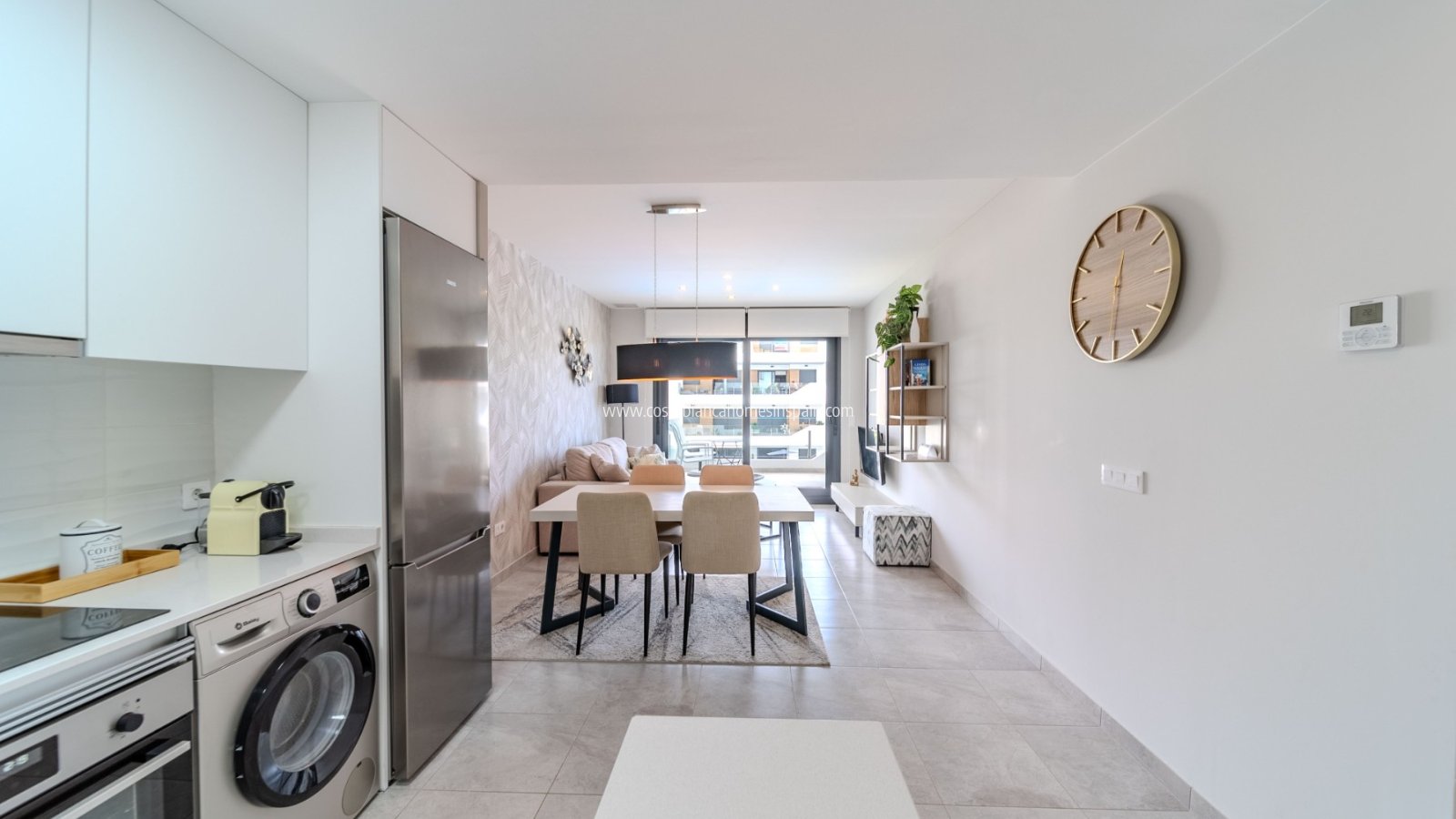 Resale - Apartment - Villamartin