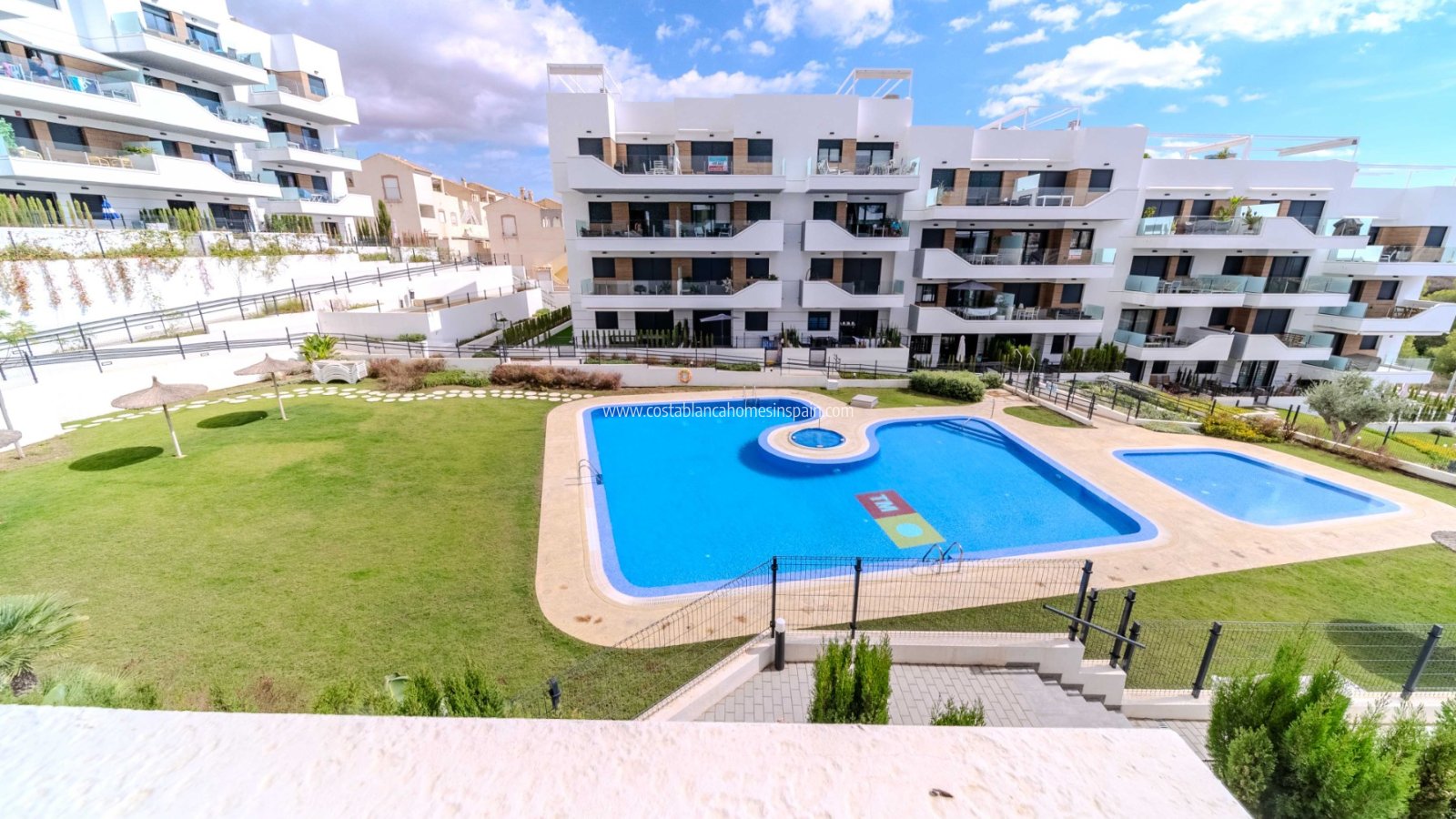 Resale - Apartment - Villamartin