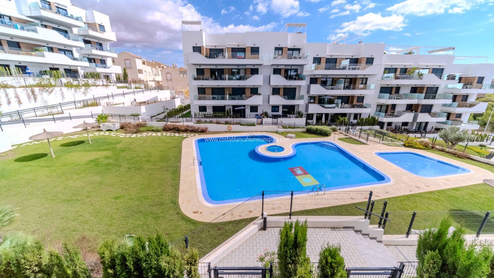 Resale - Apartment - Villamartin