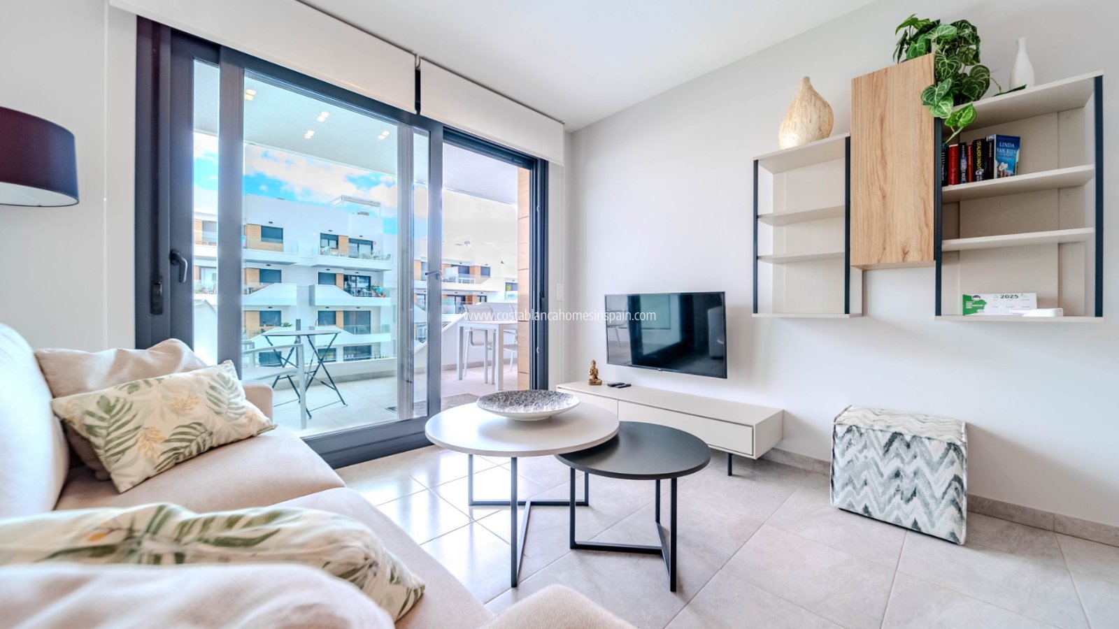 Resale - Apartment - Villamartin