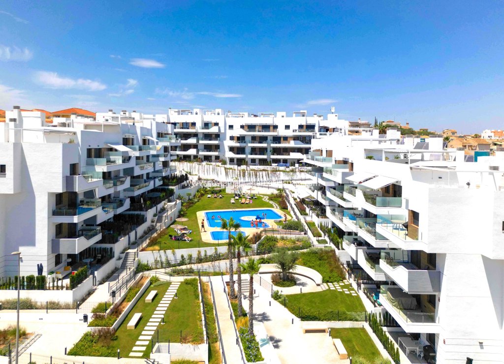 Resale - Apartment - Villamartin