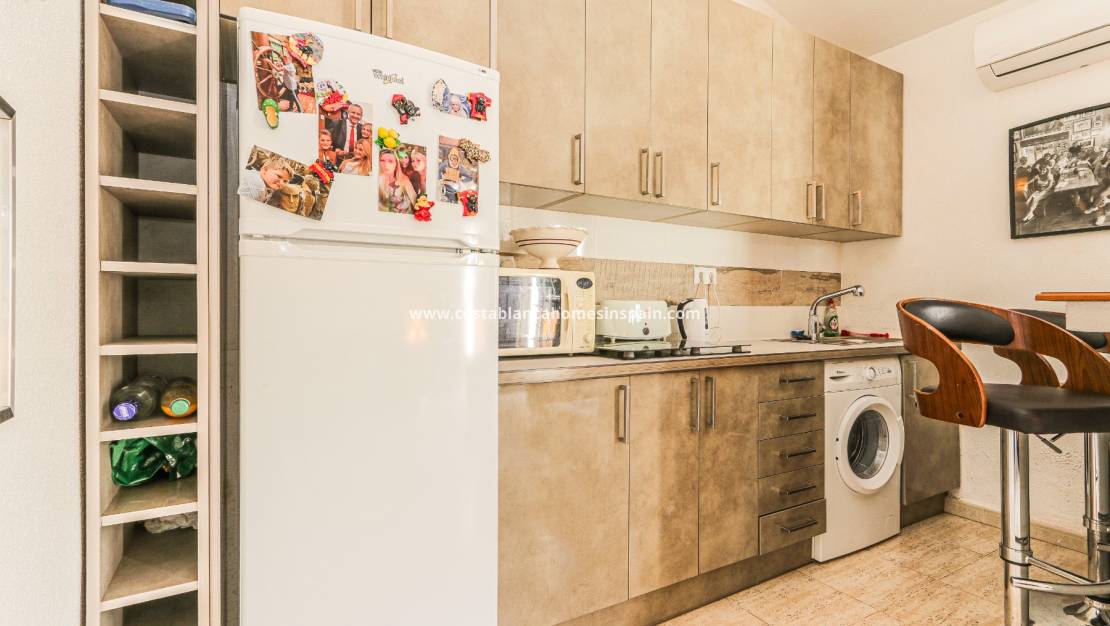 Resale - Apartment - Villamartin