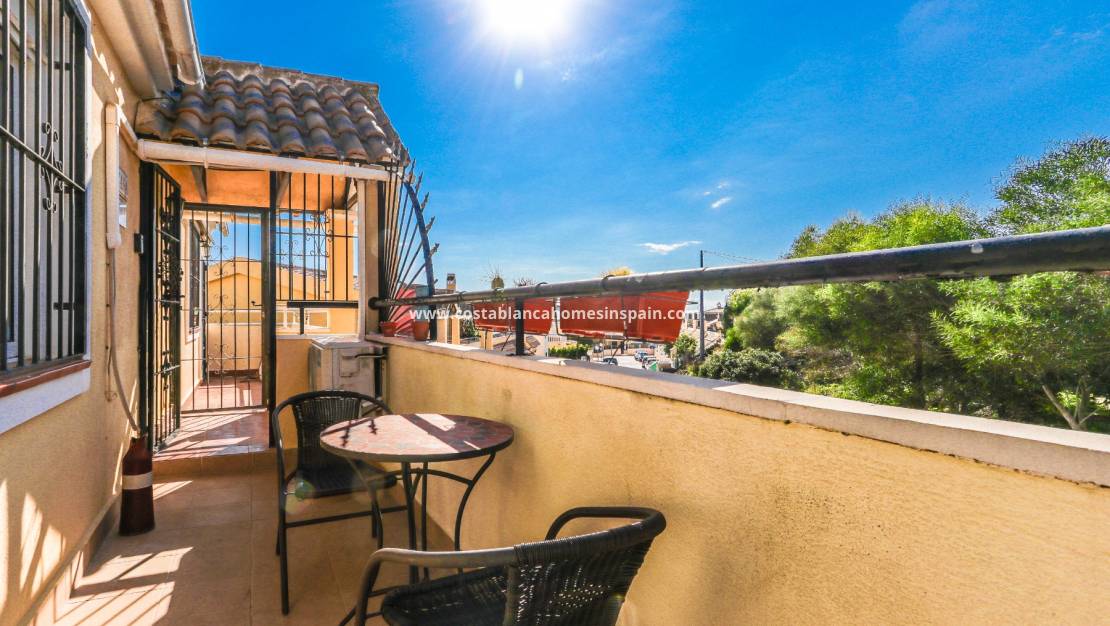 Resale - Apartment - Villamartin