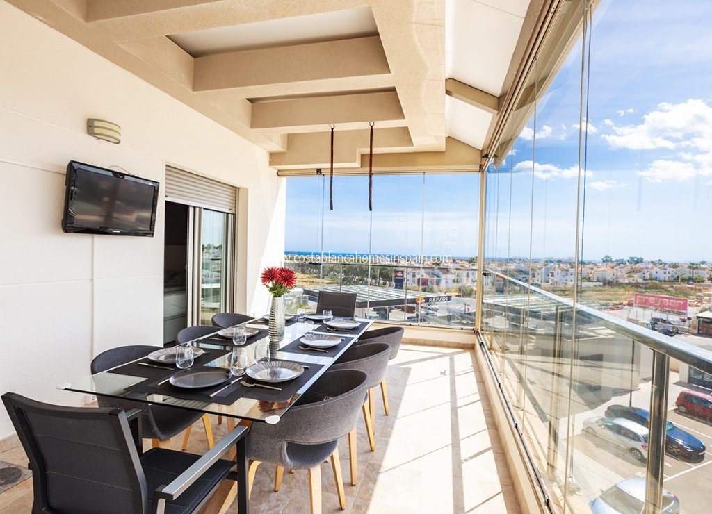 Resale - Apartment - Villamartin