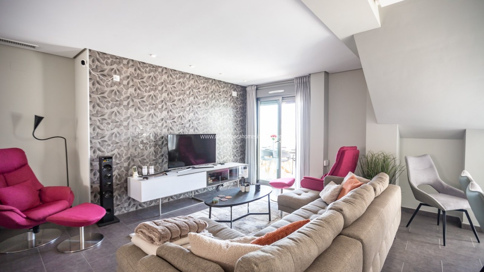 Resale - Apartment - Villamartin