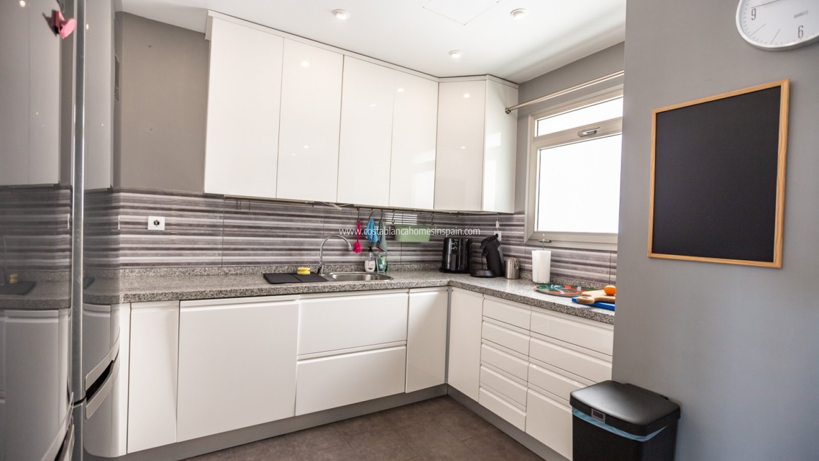 Resale - Apartment - Villamartin