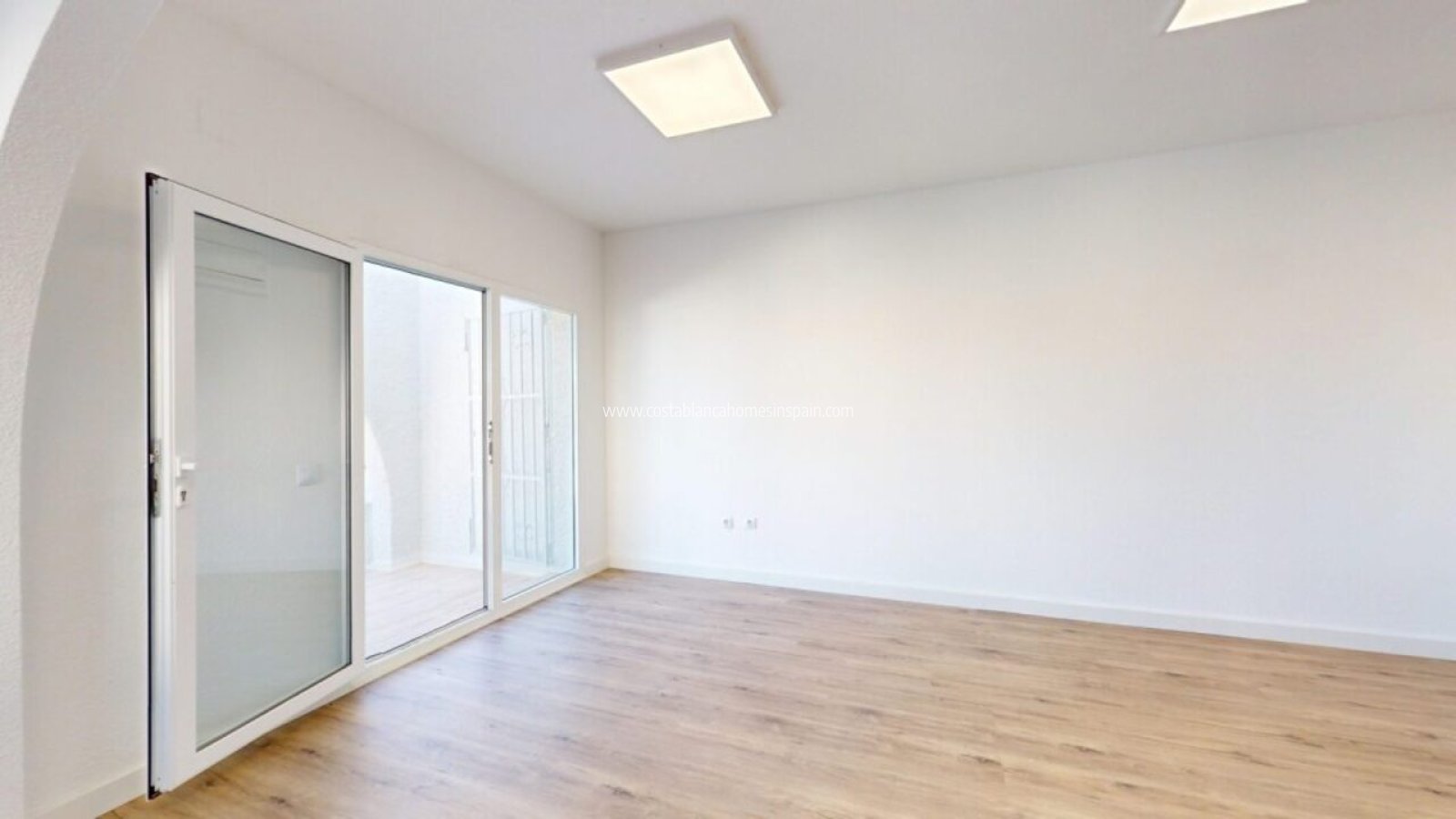 Resale - Bungalow - Blue Lagoon