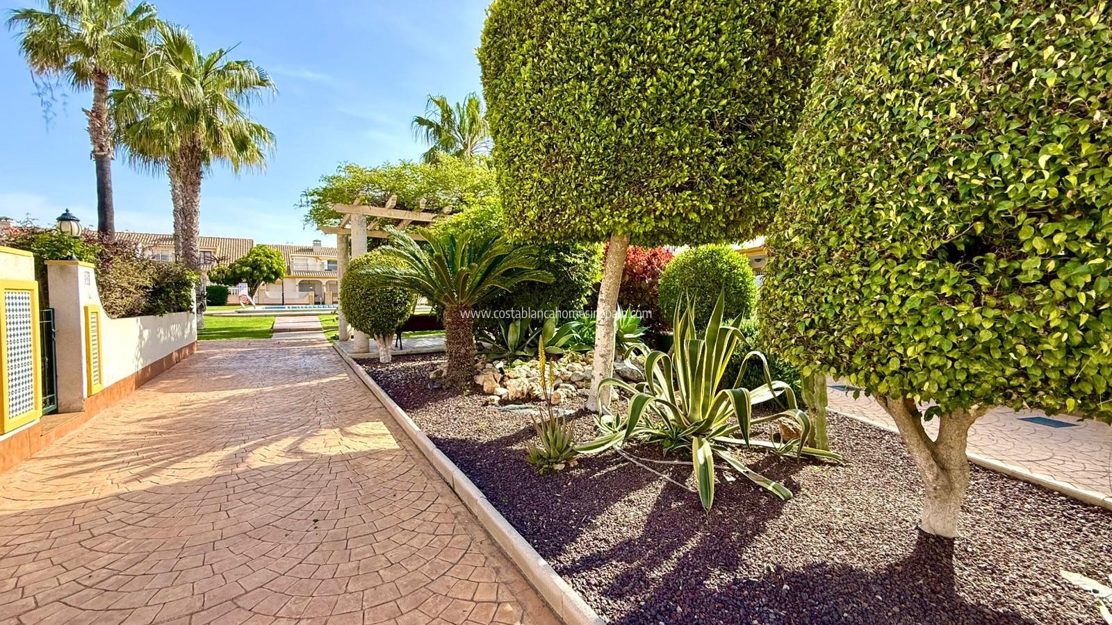 Resale - Bungalow - Cabo Roig