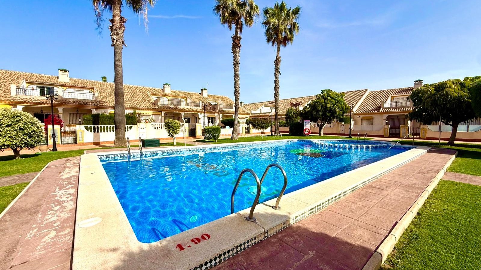 Resale - Bungalow - Cabo Roig