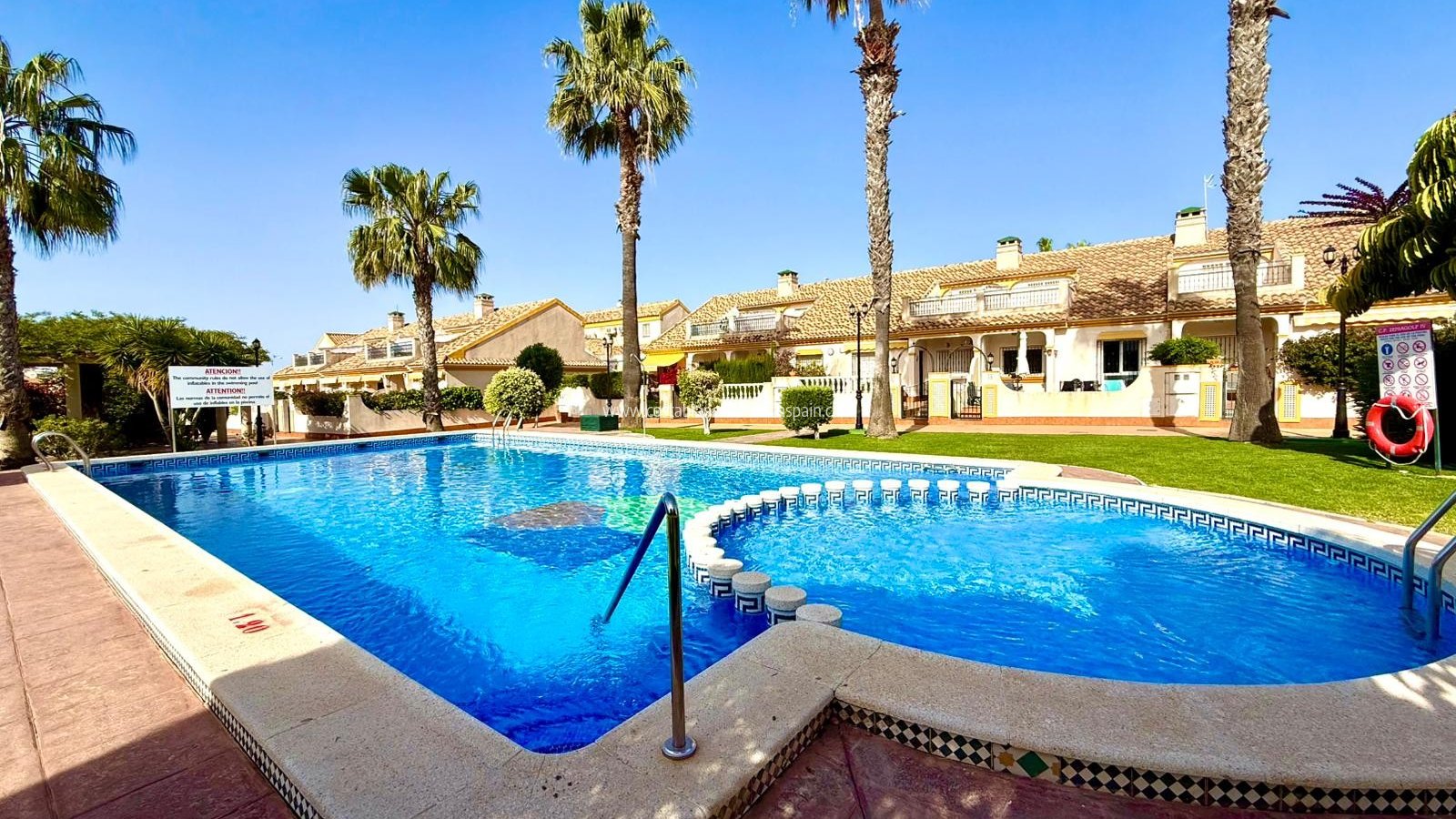 Resale - Bungalow - Cabo Roig