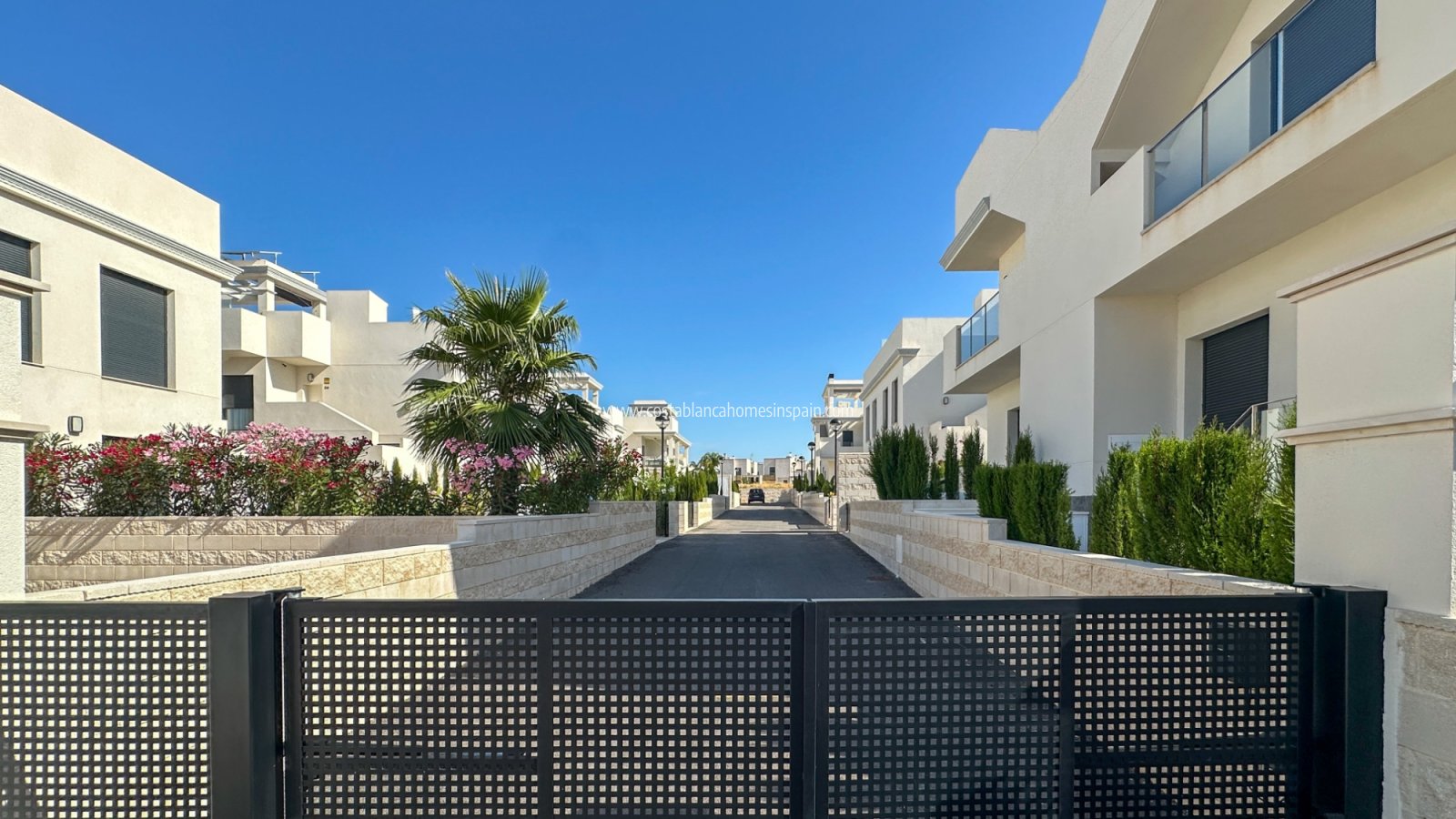 Resale - Bungalow - Ciudad Quesada