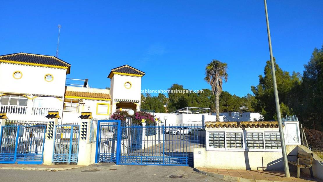 Resale - Bungalow - Guardamar del Segura - El Eden