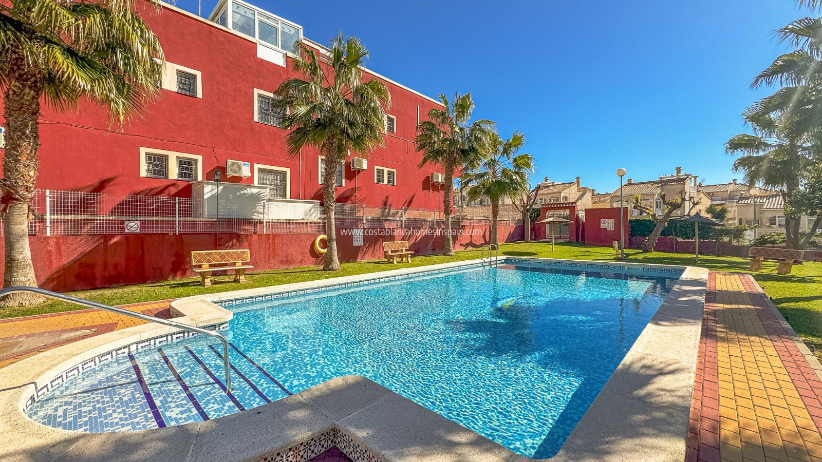 Resale - Bungalow - Los Altos