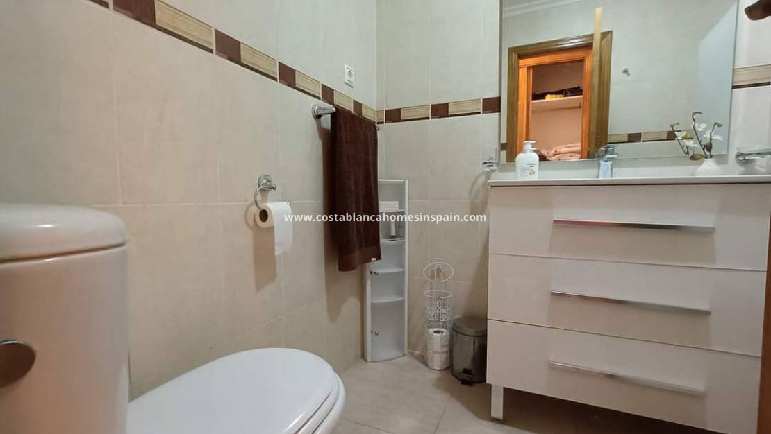 Resale - Bungalow - Los Altos