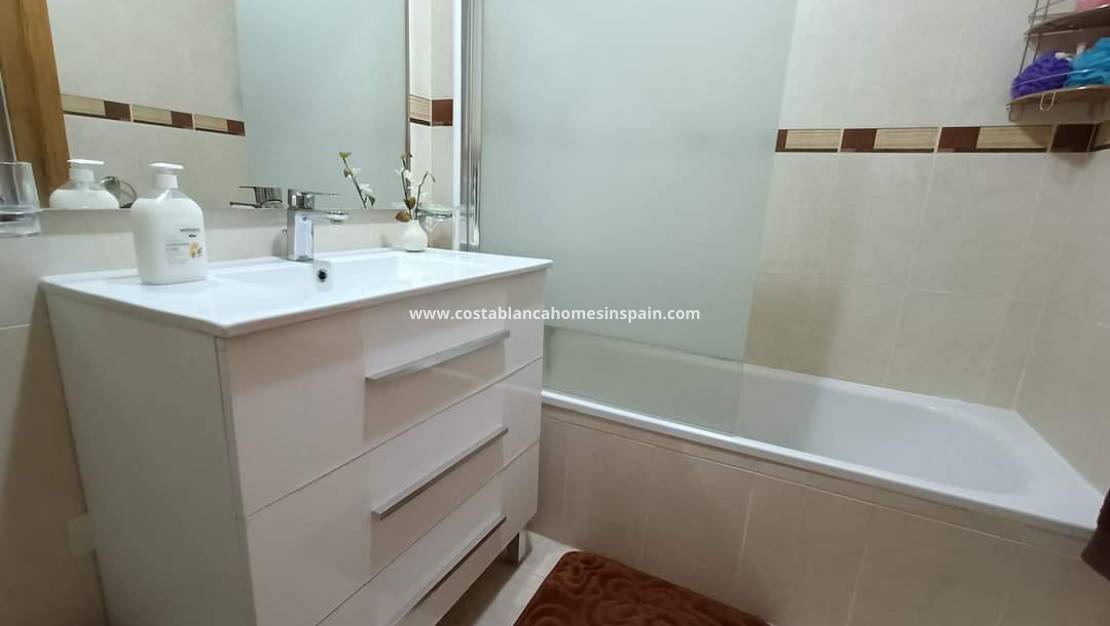 Resale - Bungalow - Los Altos