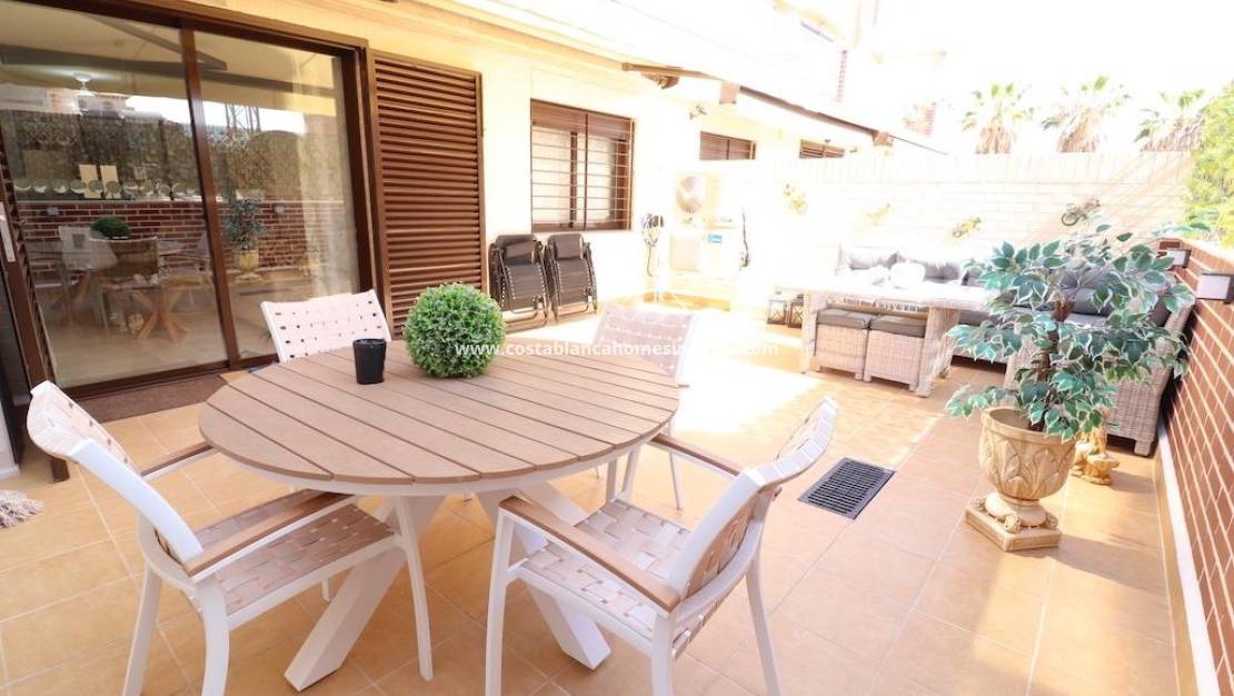 Resale - Bungalow - Orihuela Costa - Lomas de Cabo Roig