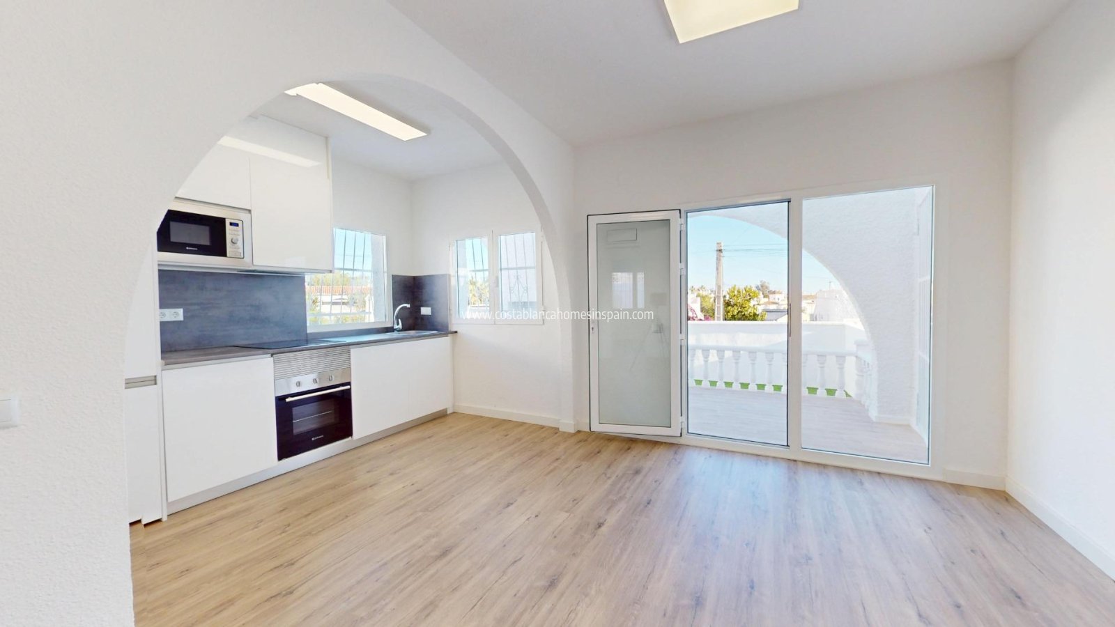 Resale - Bungalow - San Miguel de Salinas - BLUE LAGOON