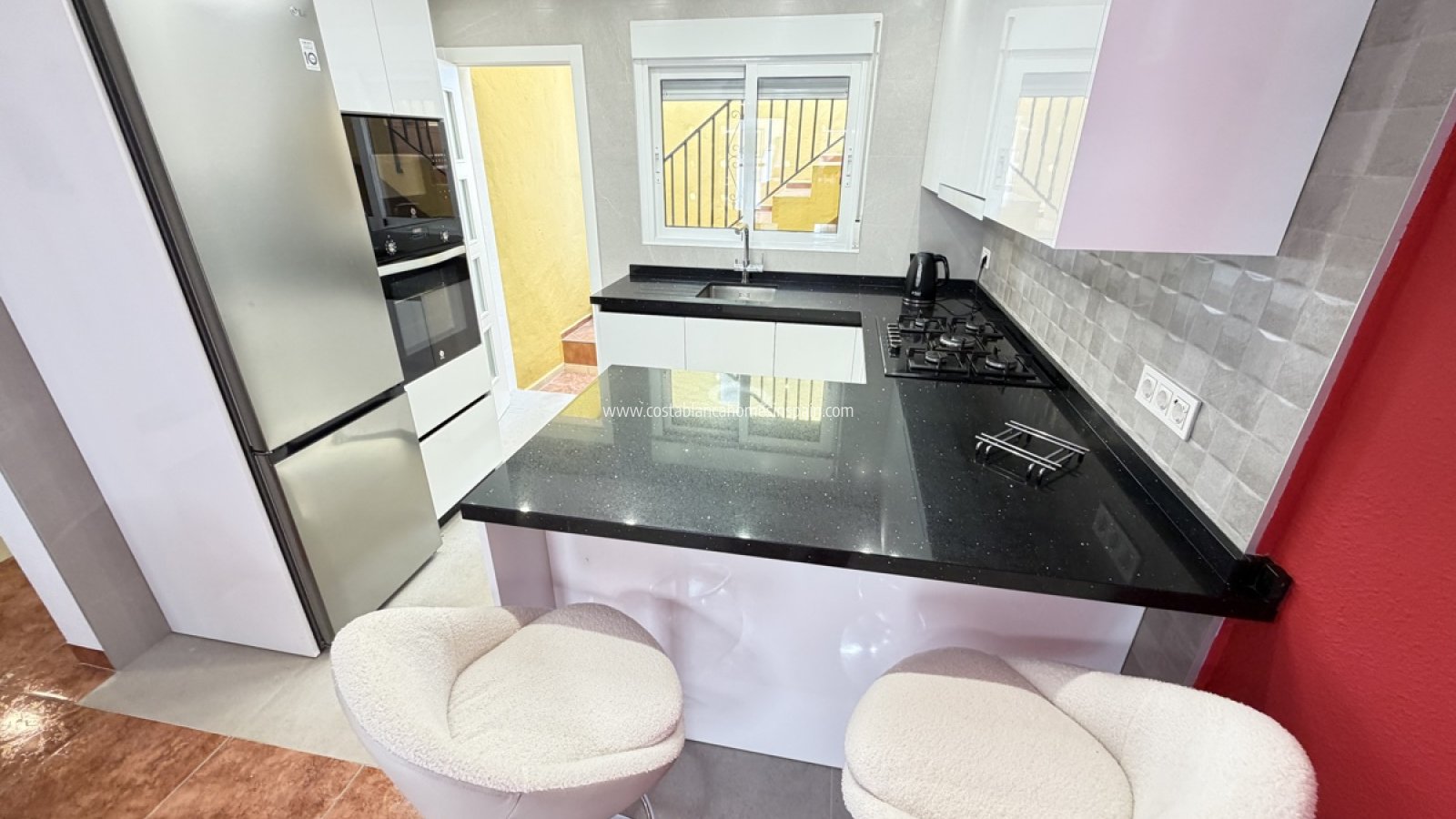 Resale - Bungalow - San Miguel de Salinas
