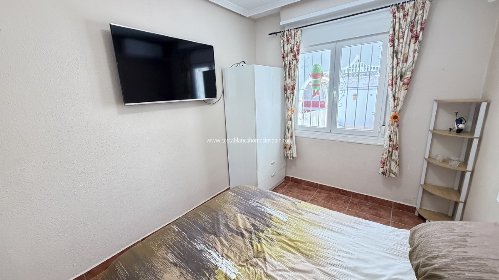 Resale - Bungalow - San Miguel de Salinas