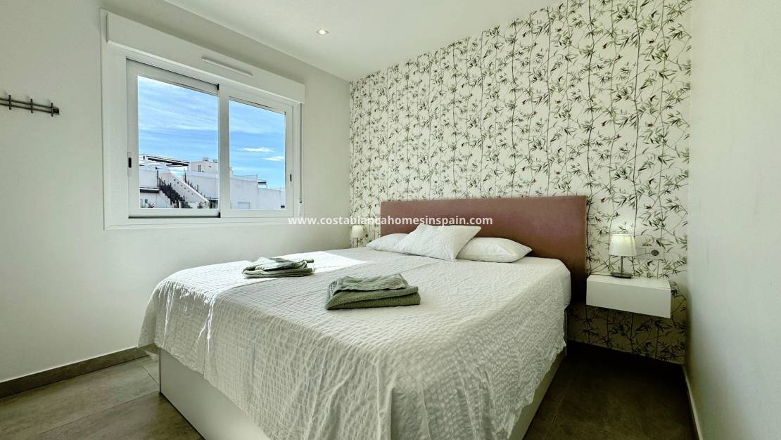 Resale - Bungalow - Torrevieja - Aguas Nuevas