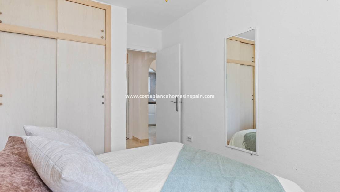 Resale - Bungalow - Torrevieja - Lago jardin