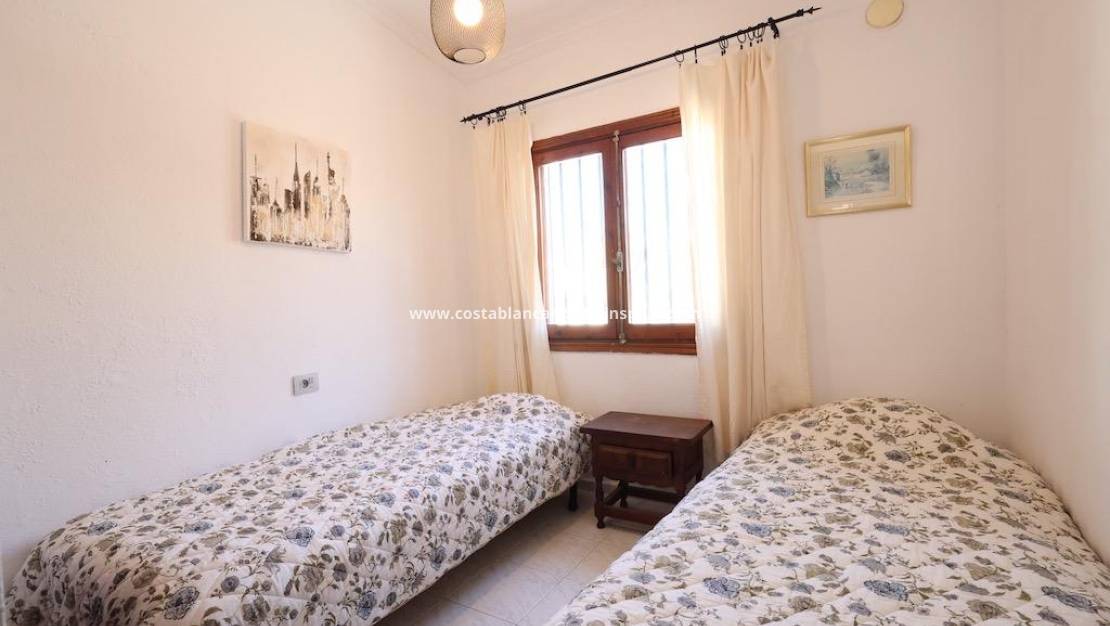 Resale - Bungalow - Torrevieja - Los Frutales