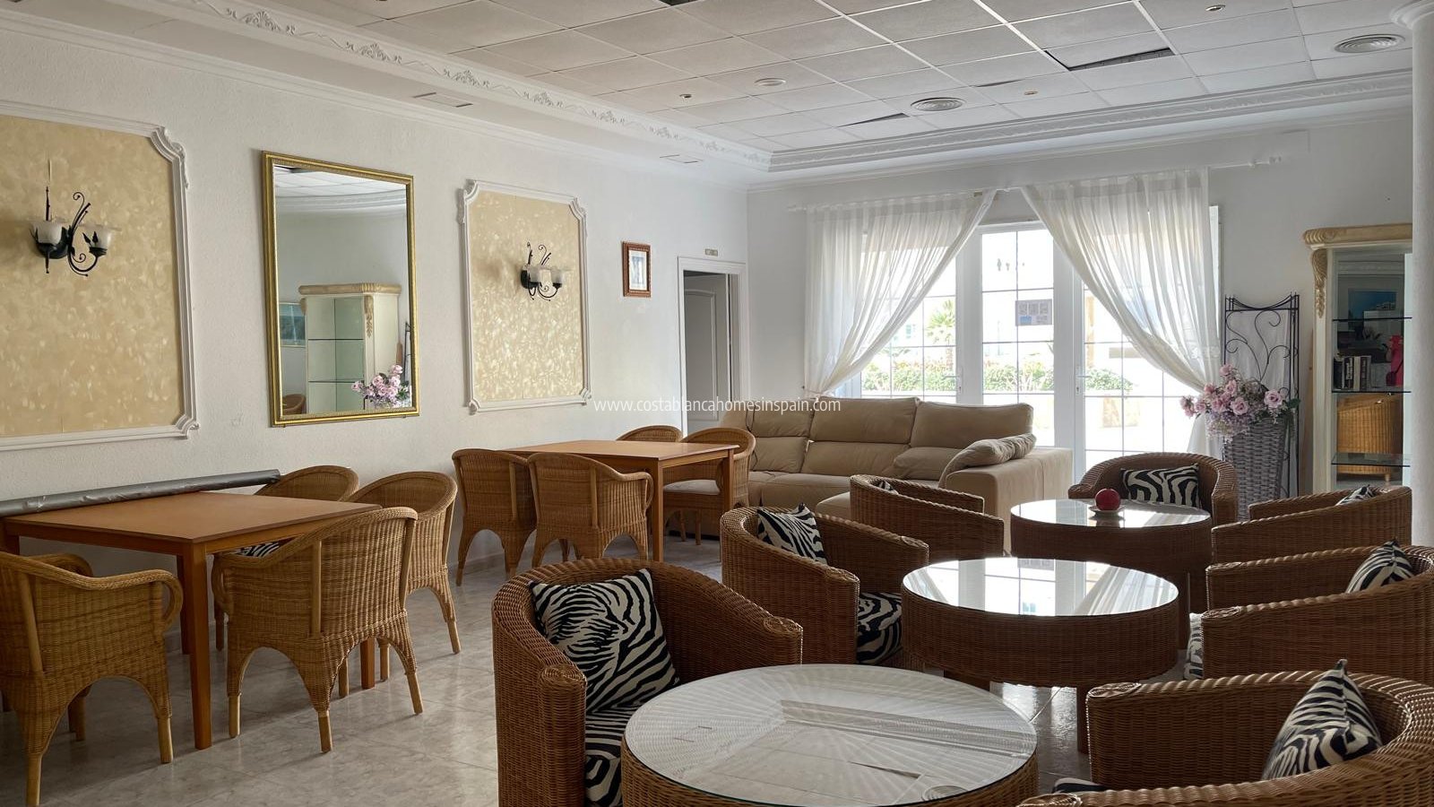 Resale - Commercial - Guardamar del Segura - Guardamar Playa