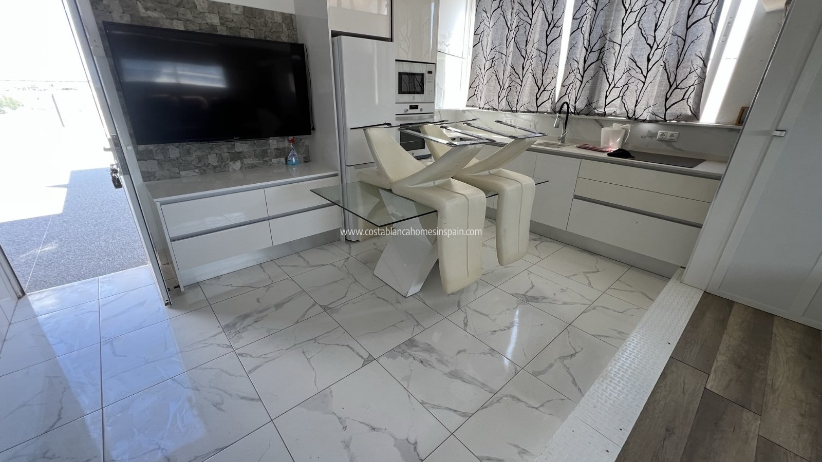 Resale - Commercial - Torrevieja - Costa Blanca Sur