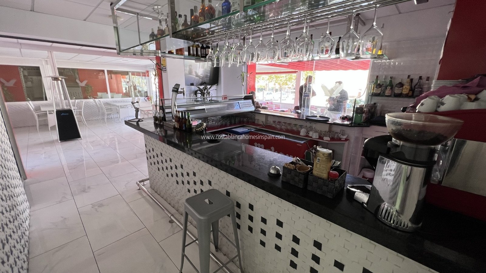 Resale - Commercial - Torrevieja - Costa Blanca Sur