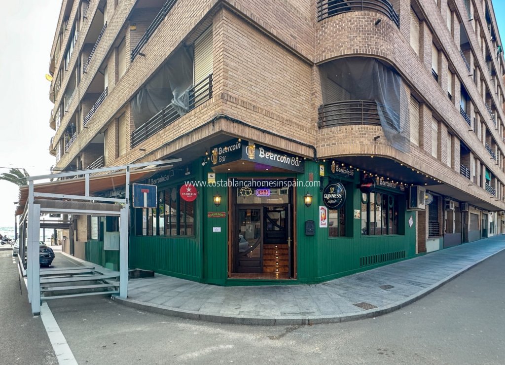 Resale - Commercial - Torrevieja - Playa del Cura