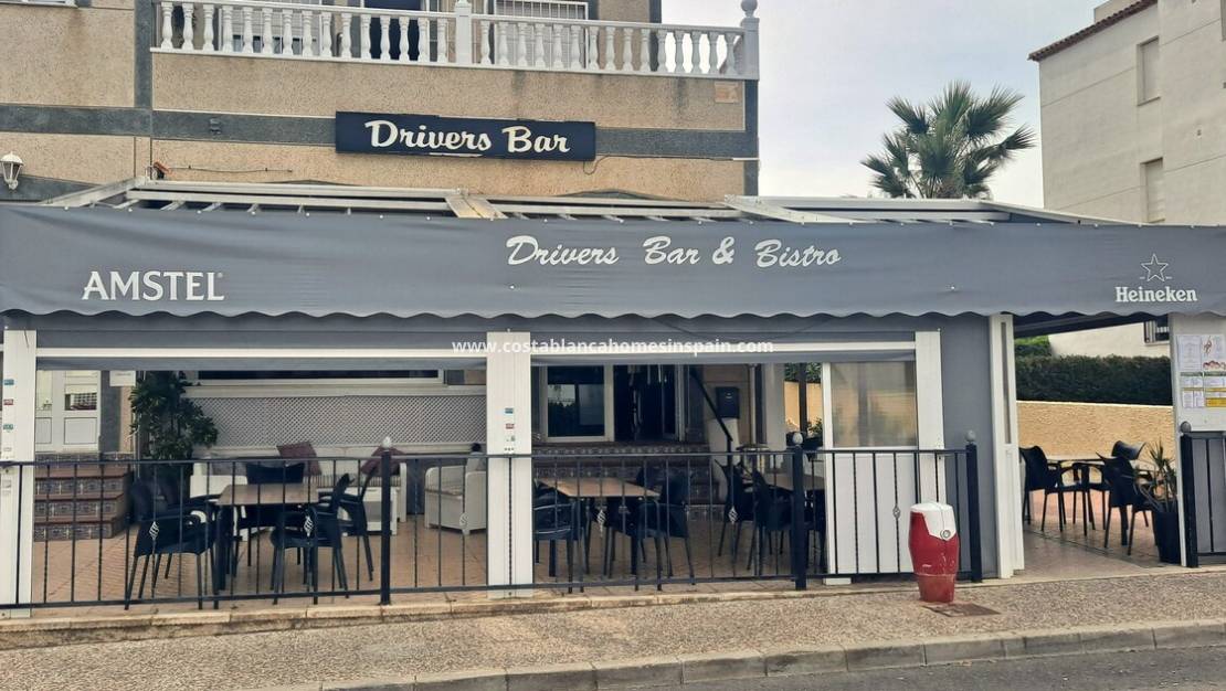 Resale - Commercial - Villamartin - Costa Blanca