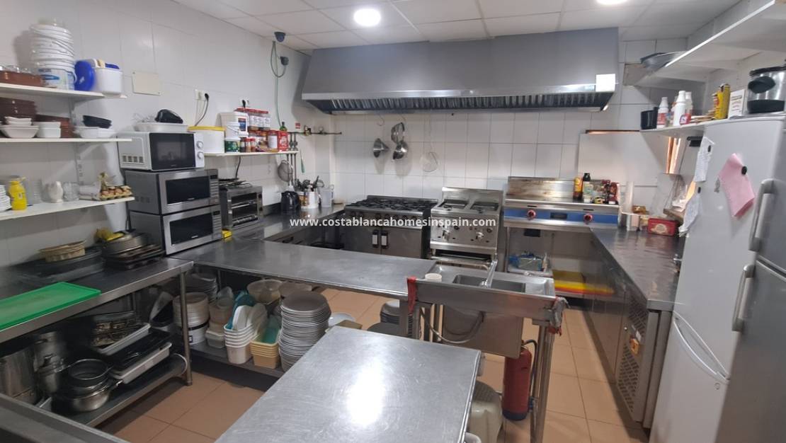 Resale - Commercial - Villamartin - Costa Blanca