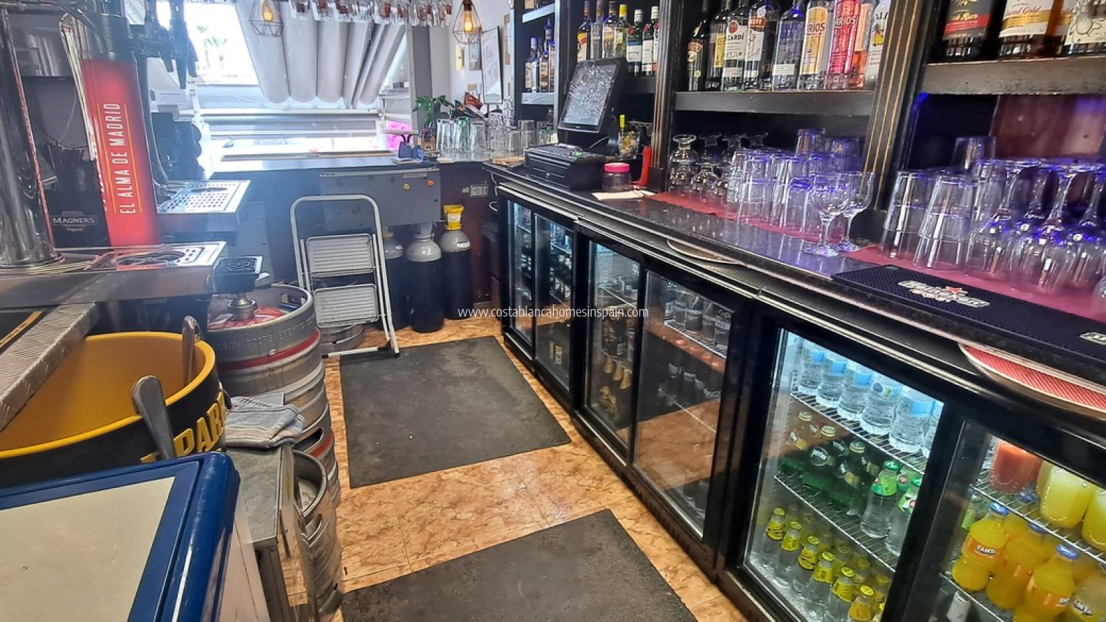 Resale - Commercial - Villamartin - Orihuela Costa