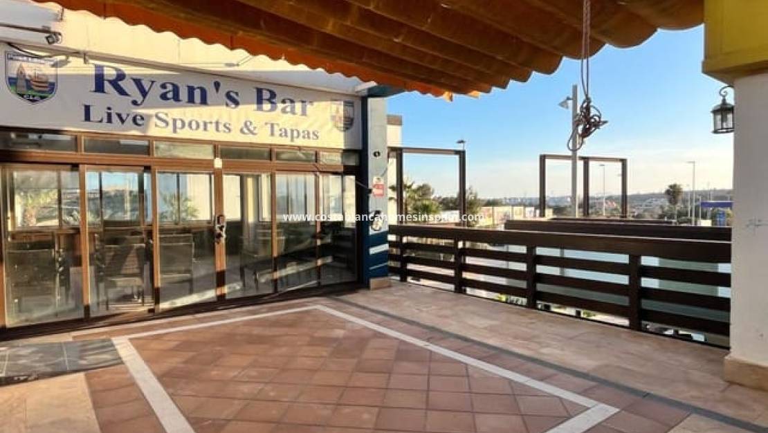 Resale - Commercial - Villamartin