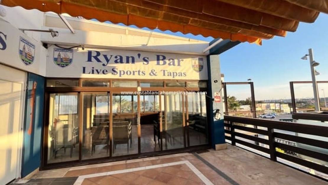 Resale - Commercial - Villamartin