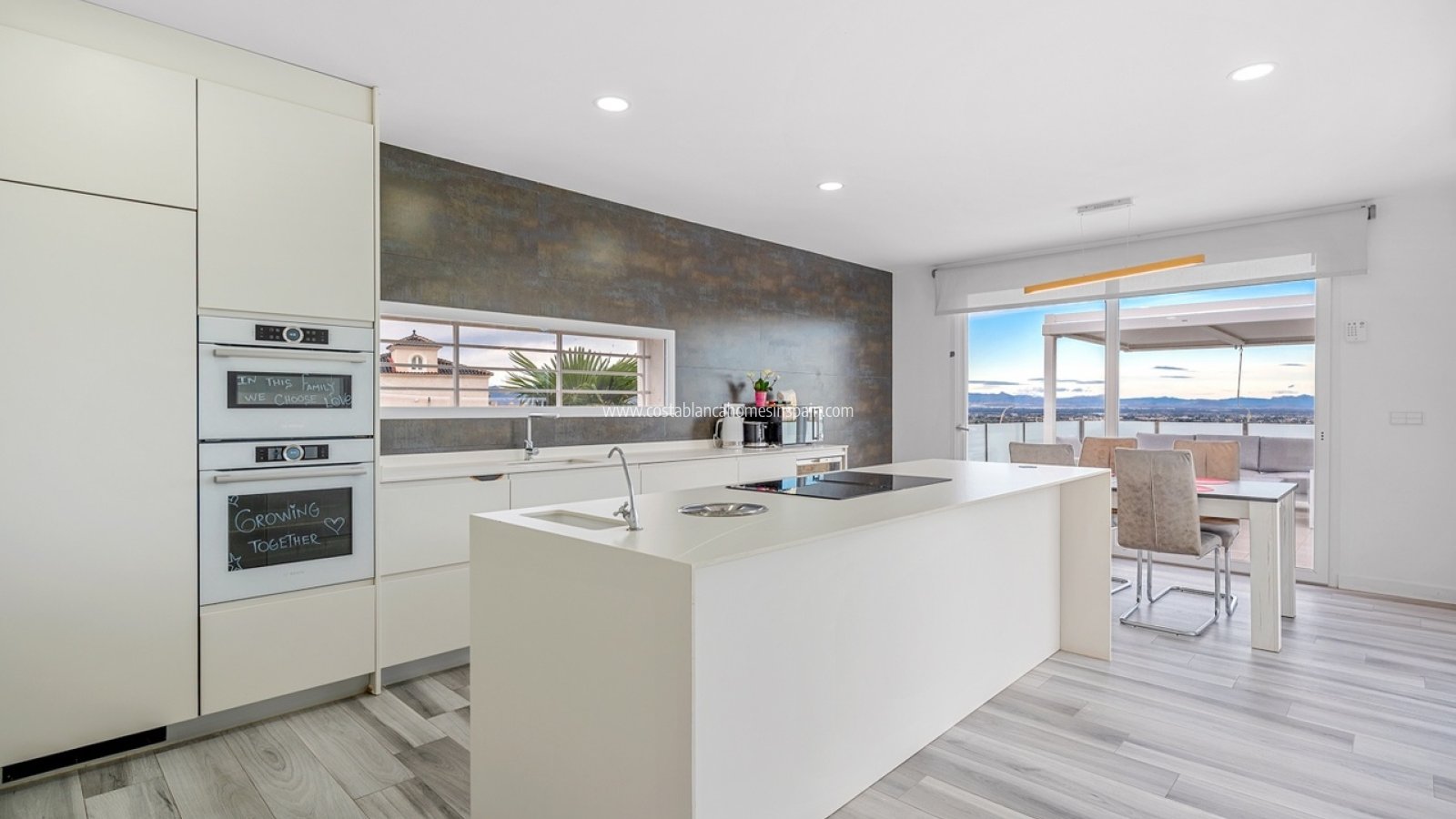 Resale - Detached Villa - Algorfa