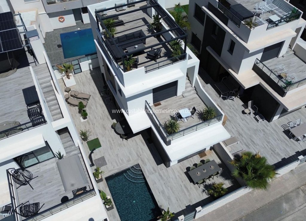 Resale - Detached Villa - Benijófar