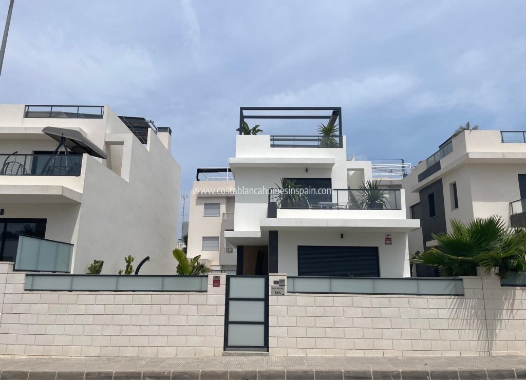 Resale - Detached Villa - Benijófar