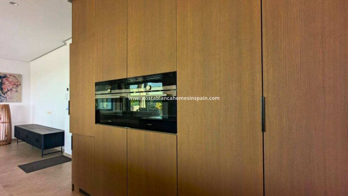 Resale - Detached Villa - Benijófar