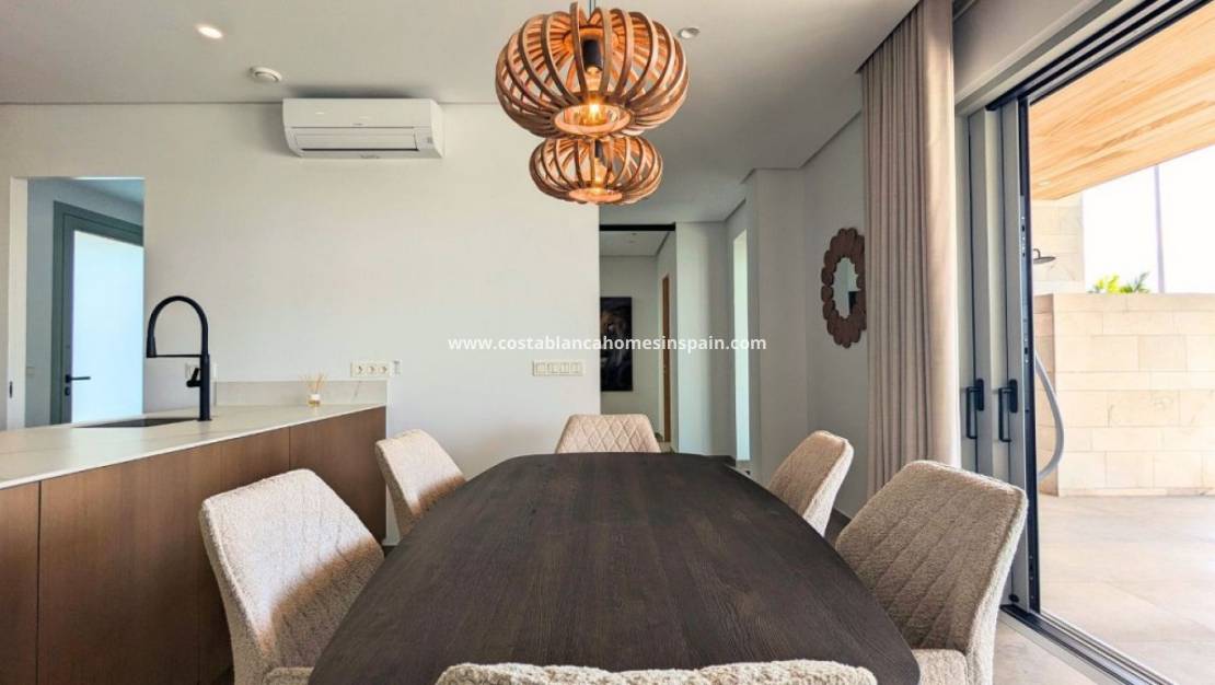 Resale - Detached Villa - Benijófar