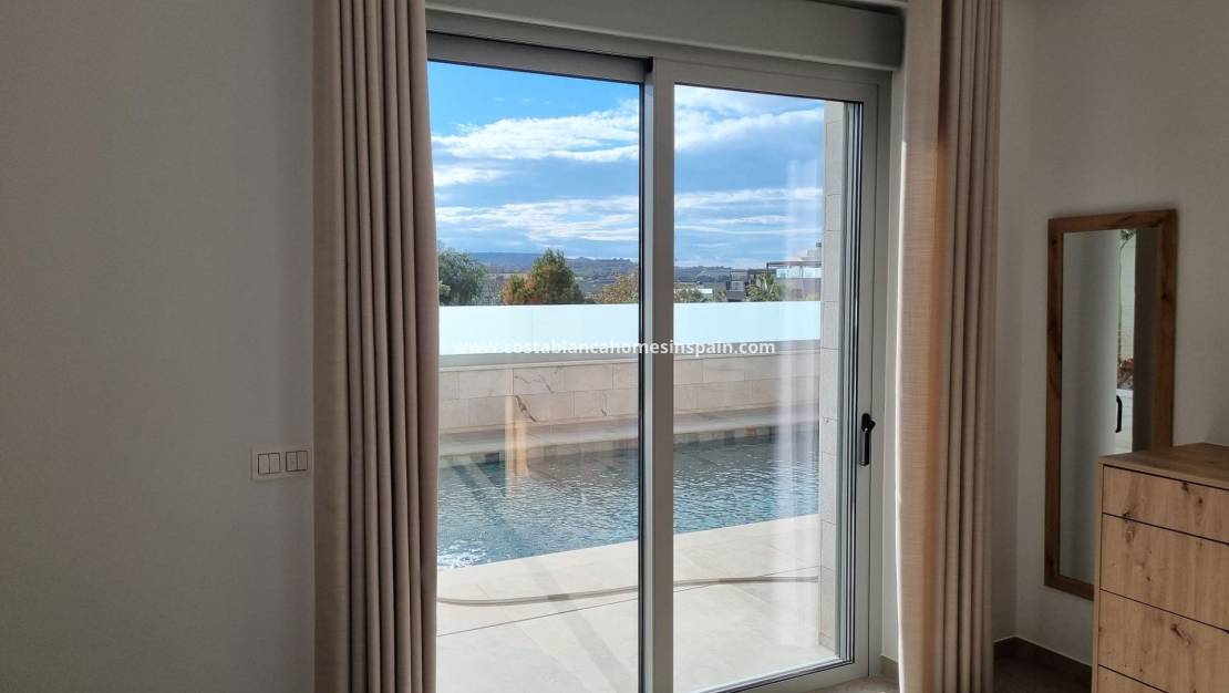 Resale - Detached Villa - Benijófar