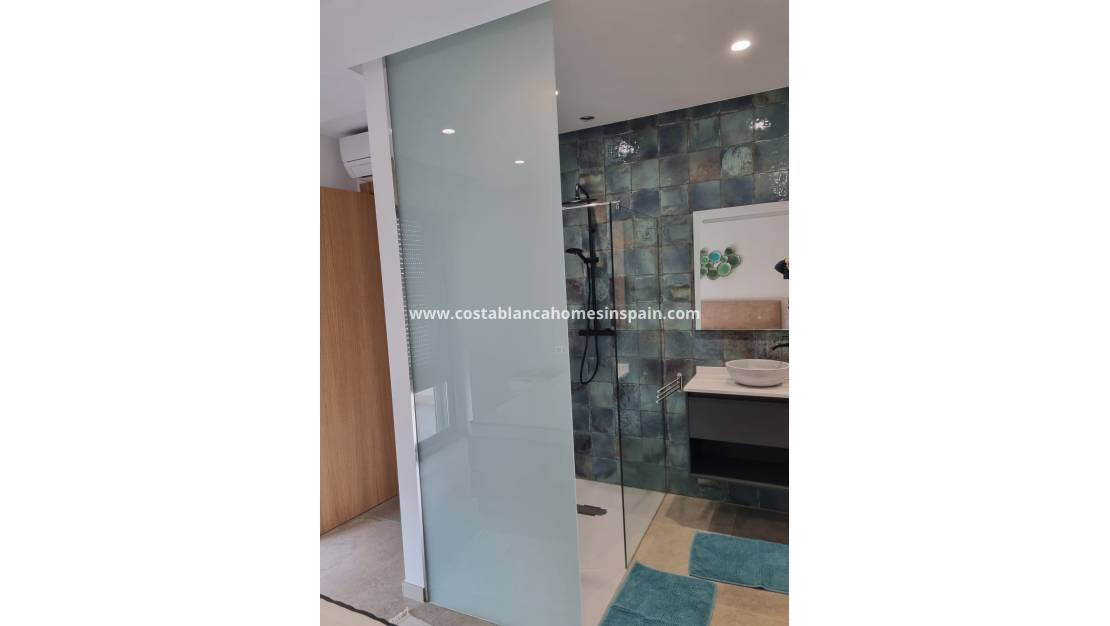 Resale - Detached Villa - Benijófar